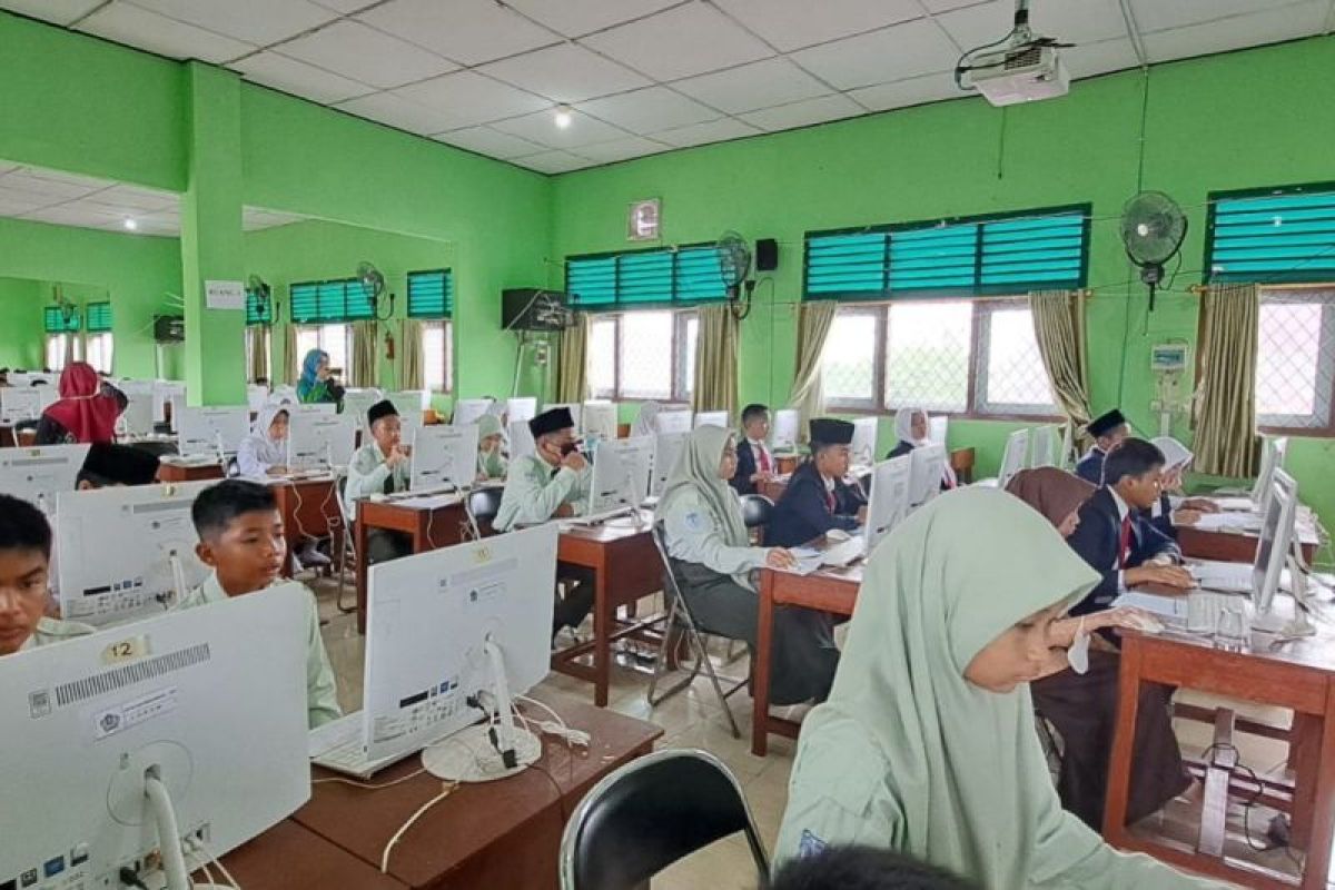 Catatan Wali Kelas 2026: Ujian Sekolah Berapa Mapel Penentu Peringkat dan Kenaikan? Catatan Wali Kelas 2026: Ujian Sekolah Berapa Mapel Penentu Peringkat dan Kenaikan?